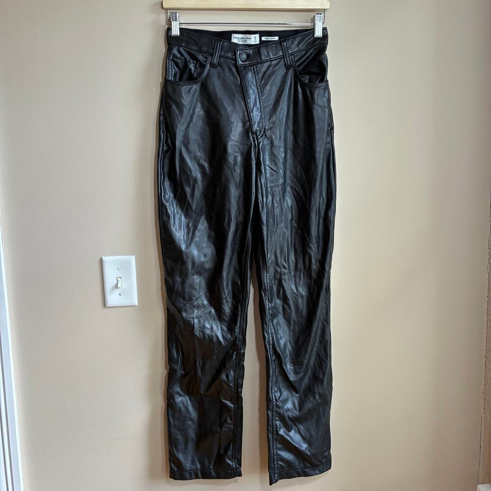 Abercrombie & Fitch vegan leather black the 90's straight ultra high rise 27